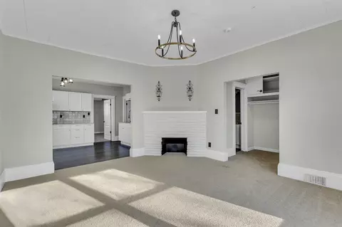 Living - 340-342 Union, Jackson, MI 49203 photo 9 of 9