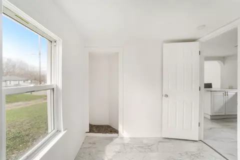 Entry Way - 315 Parrish, Battle Creek, MI 49037 photo 3 of 3