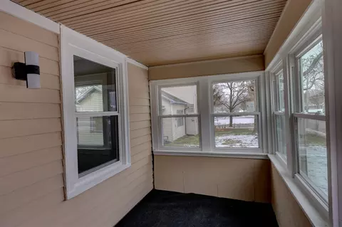Exterior - 238 E High, Jackson, MI 49203 photo 5 of 8