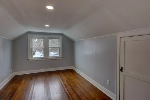 Bedroom - 238 E High, Jackson, MI 49203 photo 15 of 18
