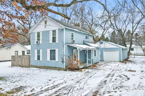 610 W Montcalm, Greenville, MI 48838
