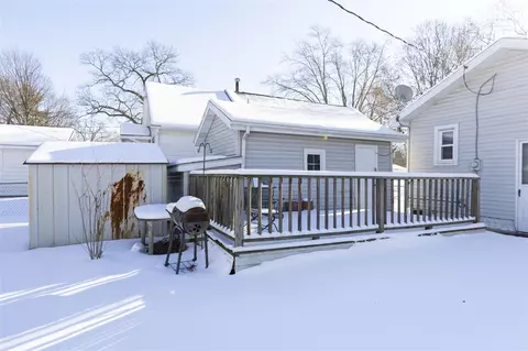Exterior - 1615 Cherry, Niles, MI 49120 photo 5 of 7
