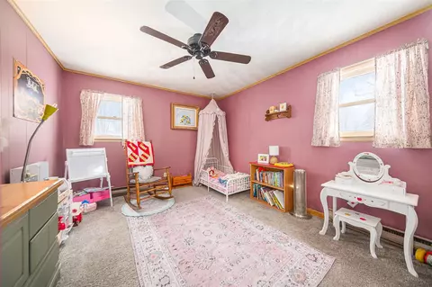 Bedroom - 9461 Territorial, Munith, MI 49259 photo 3 of 4