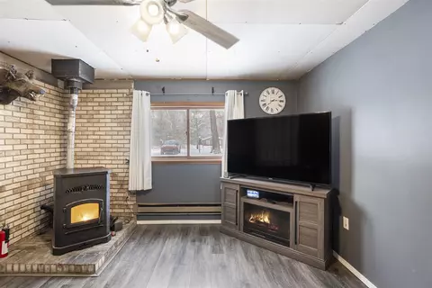 8361 E Johnson, Branch, MI 49402 photo 6