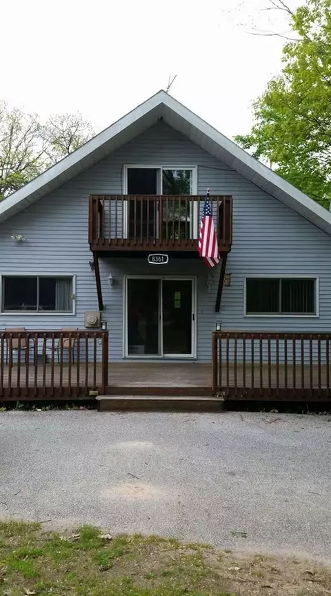 8361 E Johnson, Branch, MI 49402 photo 3