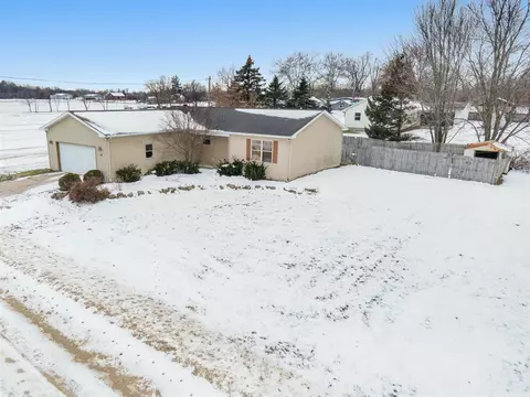 35 Neve, Pierson, MI 49339 photo 3