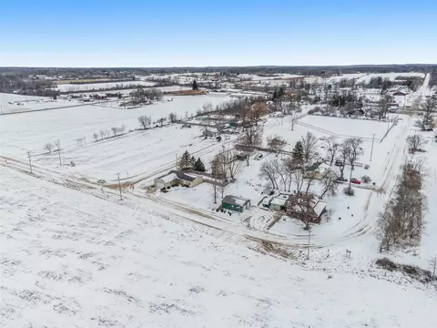 35 Neve, Pierson, MI 49339 photo 17