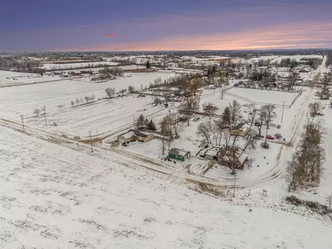 35 Neve, Pierson, MI 49339 photo 4