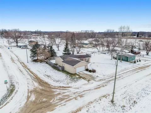 35 Neve, Pierson, MI 49339 photo 16