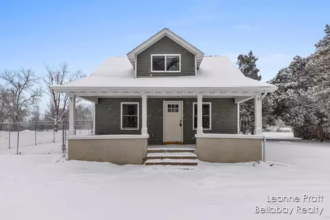 9035 S M-37, Dowling, MI 49050