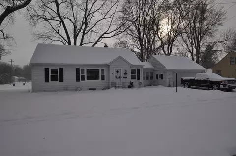 2801 Grace, Kalamazoo, MI 49006
