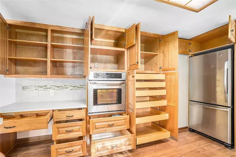 Kitchen - 3096 143rd, Dorr, MI 49323 photo 4 of 4