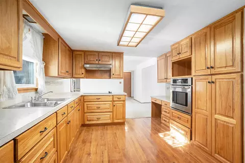 Kitchen - 3096 143rd, Dorr, MI 49323 photo 1 of 4