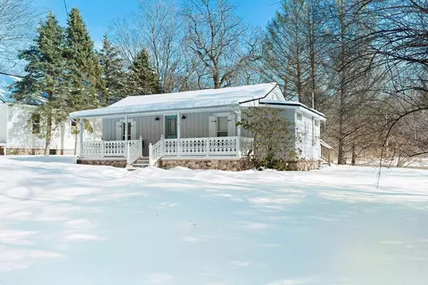 465 S Maple, Saugatuck, MI 49453