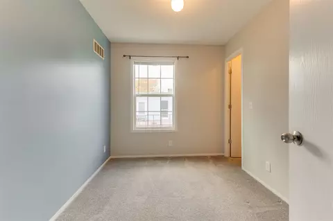 Bedroom - 196 Maple Run, Mason, MI 48854 photo 3 of 6