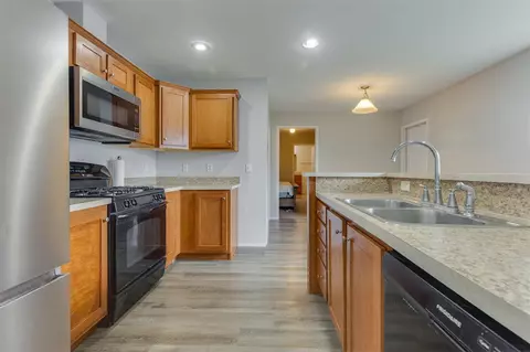 Kitchen - 196 Maple Run, Mason, MI 48854 photo 3 of 3