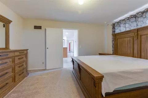Bedroom - 196 Maple Run, Mason, MI 48854 photo 2 of 6