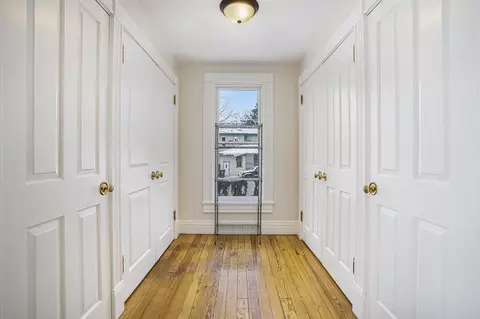 Entry Way - 321 N Marshall, Marshall, MI 49068 photo 3 of 3
