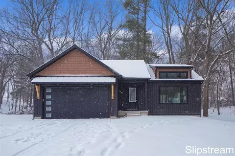 1777 Waldorf, Grand Rapids, MI 49544