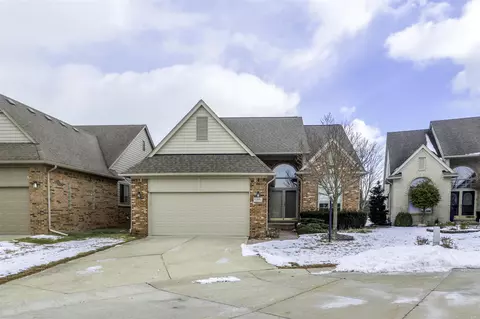 52556 Westcreek, Macomb, MI 48042