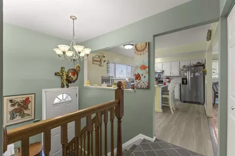 Entry Way - 2070 Serra, Sterling Heights, MI 48310 photo 1 of 1