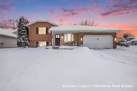 1210 Lexington, Holland, MI 49423