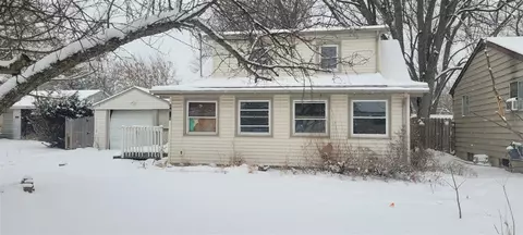 2808 Midwood, Lansing, MI 48911