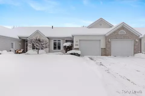 3254 Town Xing, Grandville, MI 49418