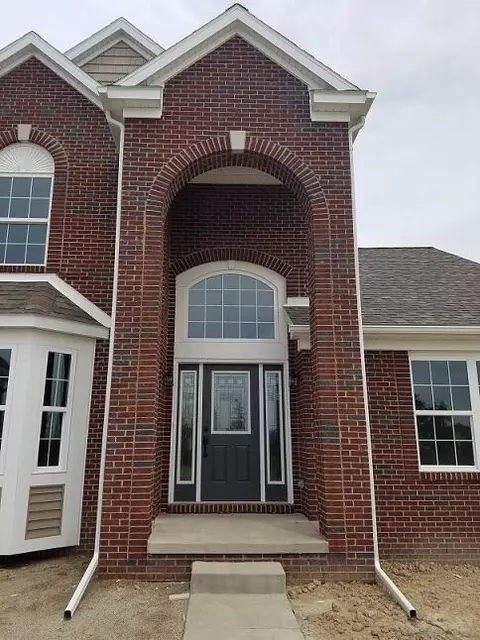10679 Valley Vw, Saline, MI 48176