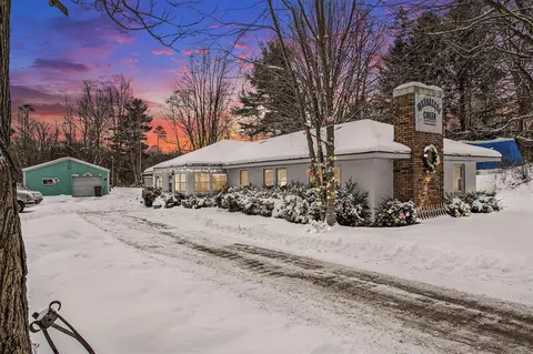 4552 Baseline, Bellevue, MI 49021