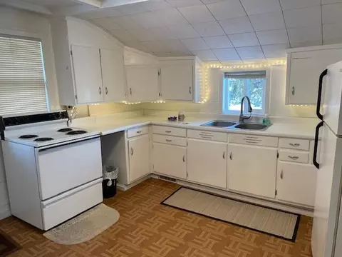 Kitchen - 438 Mill, Bronson, MI 49028 photo 1 of 3