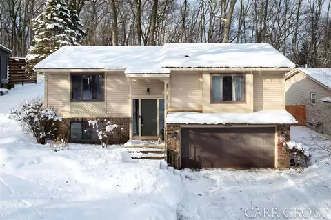 1315 Gladstone, Grand Rapids, MI 49506