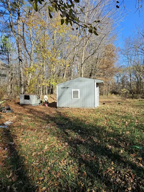 4950 Hogsback, Eaton Rapids, MI 48827 photo 6