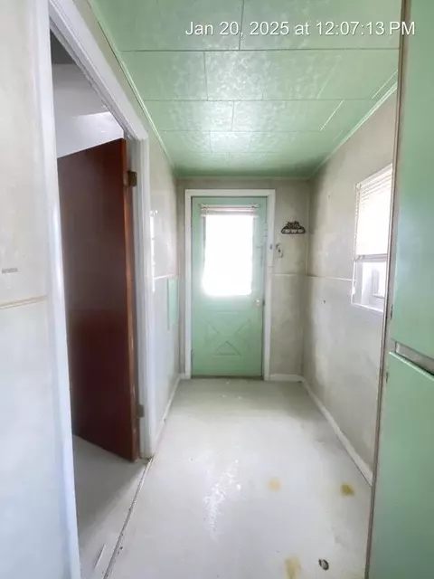 Entry Way - 2308 Vining, Jackson, MI 49203 photo 1 of 1