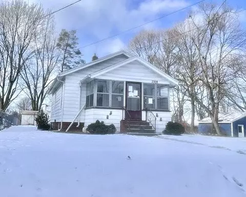 2308 Vining, Jackson, MI 49203