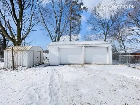 Exterior - 2308 Vining, Jackson, MI 49203 photo 1 of 4