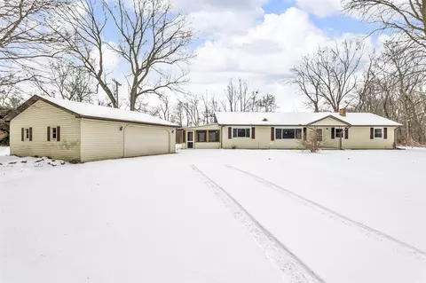 7591 Ann Arbor, Jackson, MI 49201