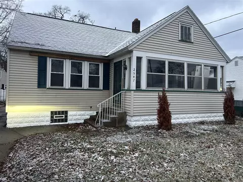 2547 Glenside, Muskegon, MI 49441