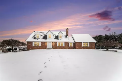 5475 Mast, Dexter, MI 48130 photo 2