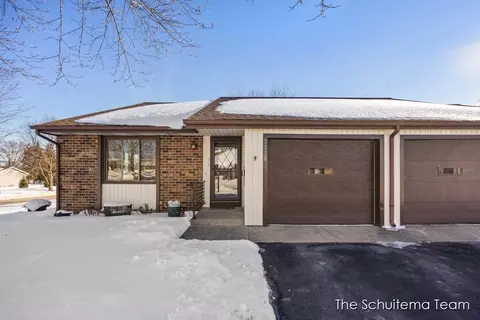 5118 Ridge, Hudsonville, MI 49426