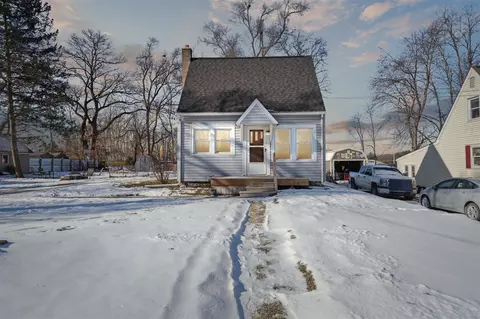 110 Berry, Jackson, MI 49203