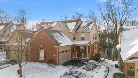 6939 Stonewood Pl, Clarkston, MI 48346