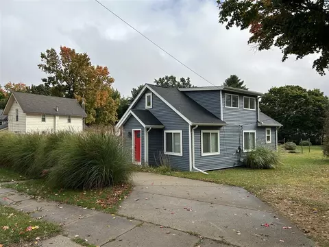 Exterior - 876 E Michigan, Marshall, MI 49068 photo 3 of 3