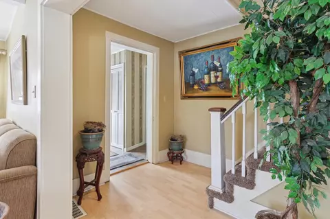 Entry Way - 602 Rust, Big Rapids, MI 49307 photo 3 of 6