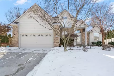 22458 Meadow Woods, Taylor, MI 48180