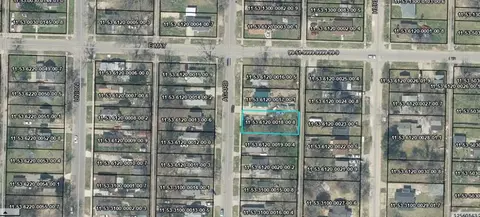 1127 Agard, Benton Harbor, MI 49022