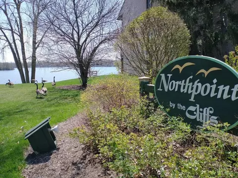 730 Cliffs #104 A, Ypsilanti, MI 48198