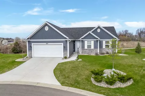 9135 Cottage, Richland, MI 49083