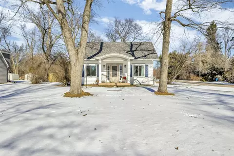 302 Center, Michigan Center, MI 49254