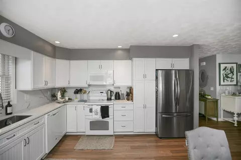 Kitchen - 58560 Willow, Colon, MI 49040 photo 1 of 1